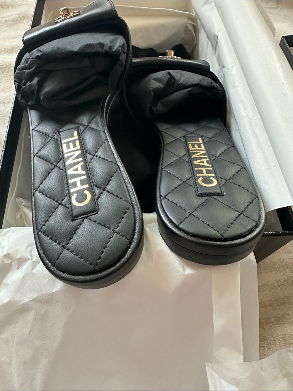 Chanel REV Black Turnlock Quilted Gold CC Logo Mules Slide Sandal Flop Flat 37.5 - Picture 10 of 11